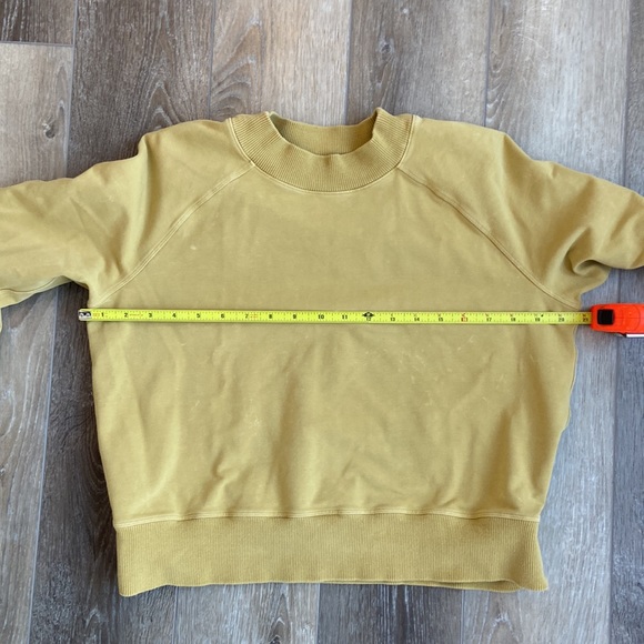 Lululemon ready to roll crew - Picture 6 of 7